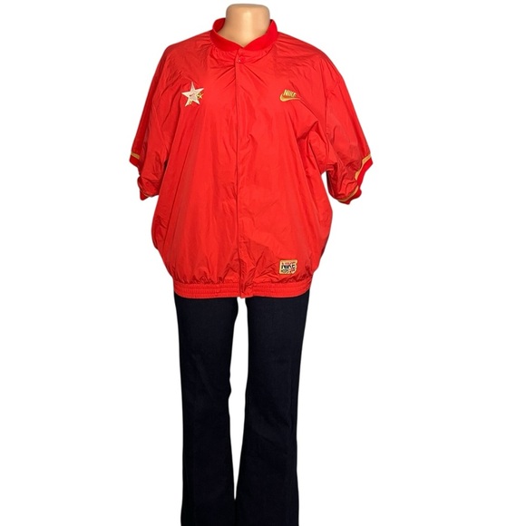 Nike NBA Hoops  Basketball Red Shirt Jacket Short Sleeve - Picture 8 of 10